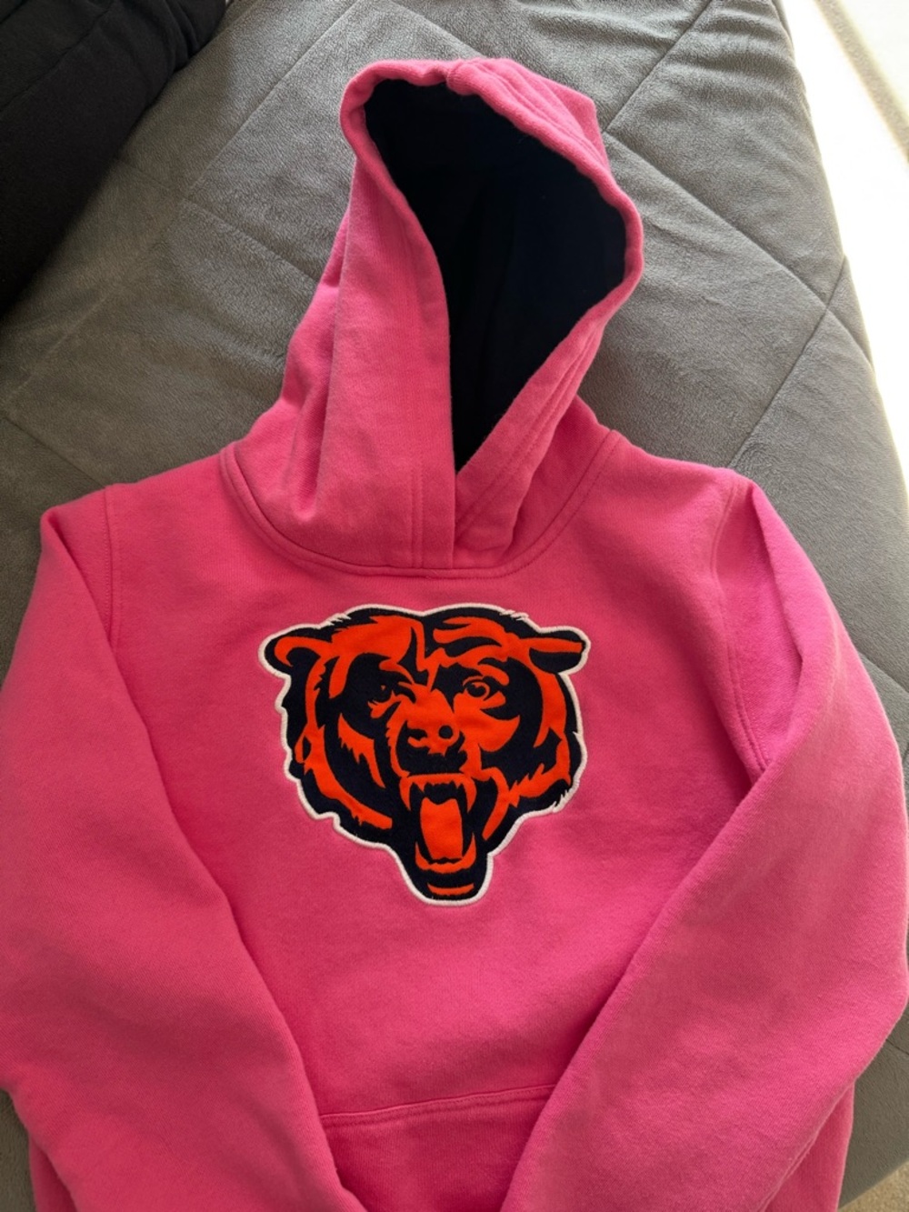NFL YOUTH PINK CHICAGO BEARS HOODIE